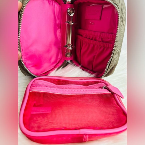 Trish McEvoy Makeup Planner(Empty) - Picture 2 of 4